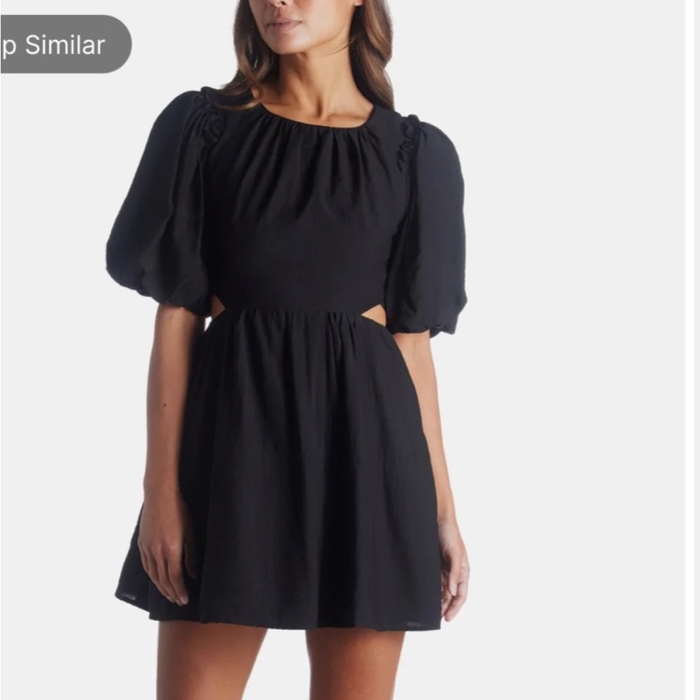Moon River Black Mini Dress with back cutout and Puffed Sleeves Size Small
